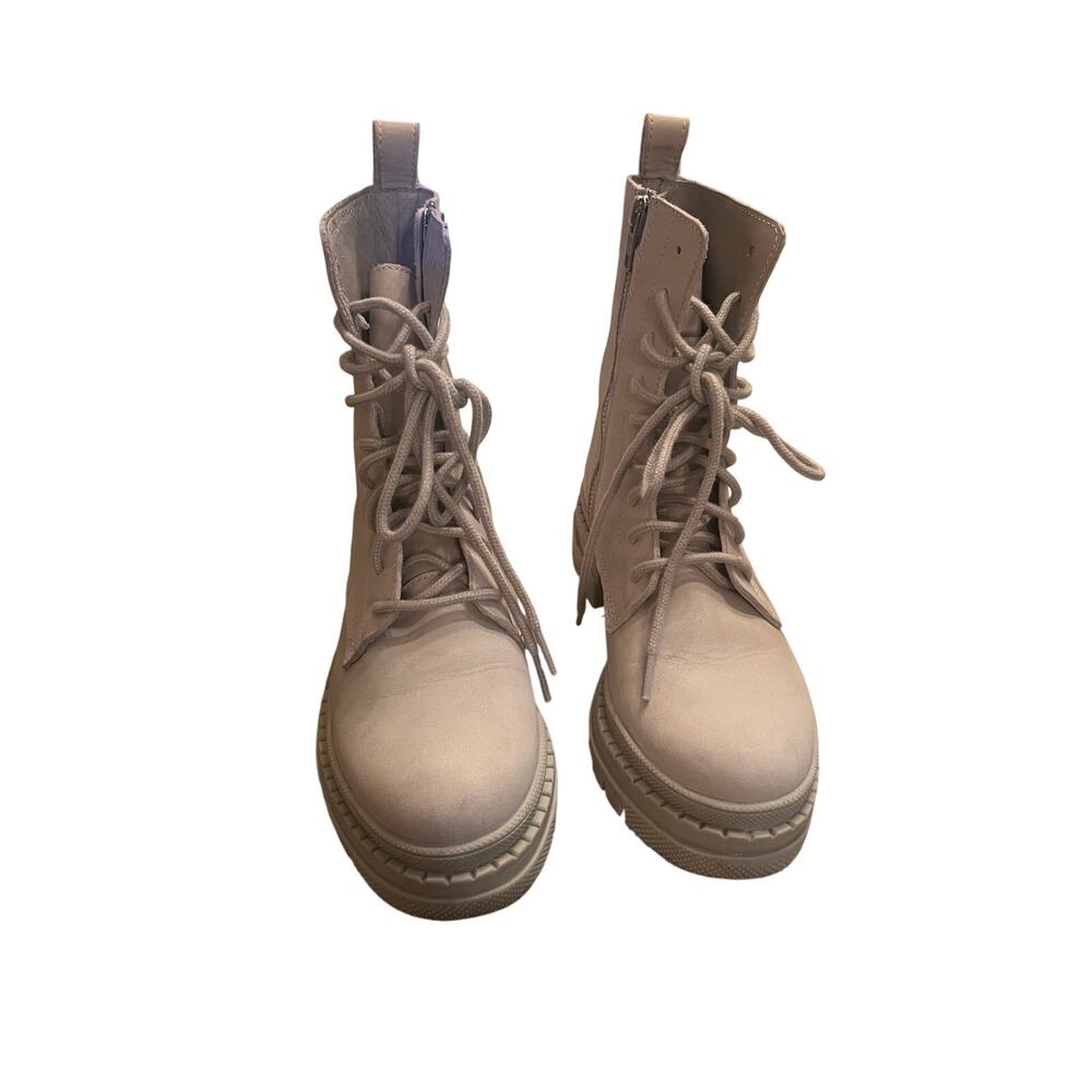 Steve Madden Woman's 7.5 Light Gray Jamisyn Leather Combat Lace Up Lug Boots